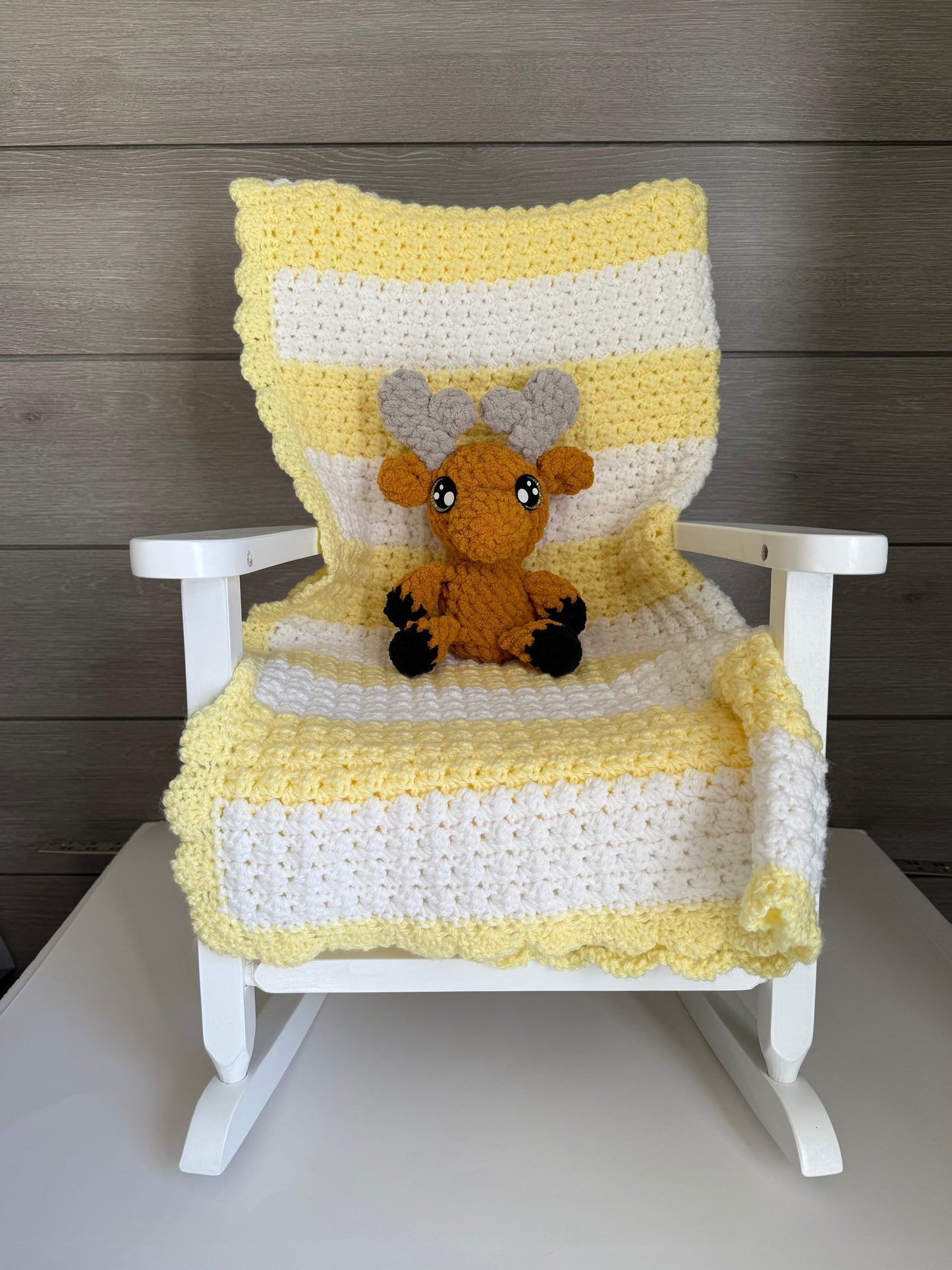 Sweet Dreams Gift Set - Yellow Blanket with Moose