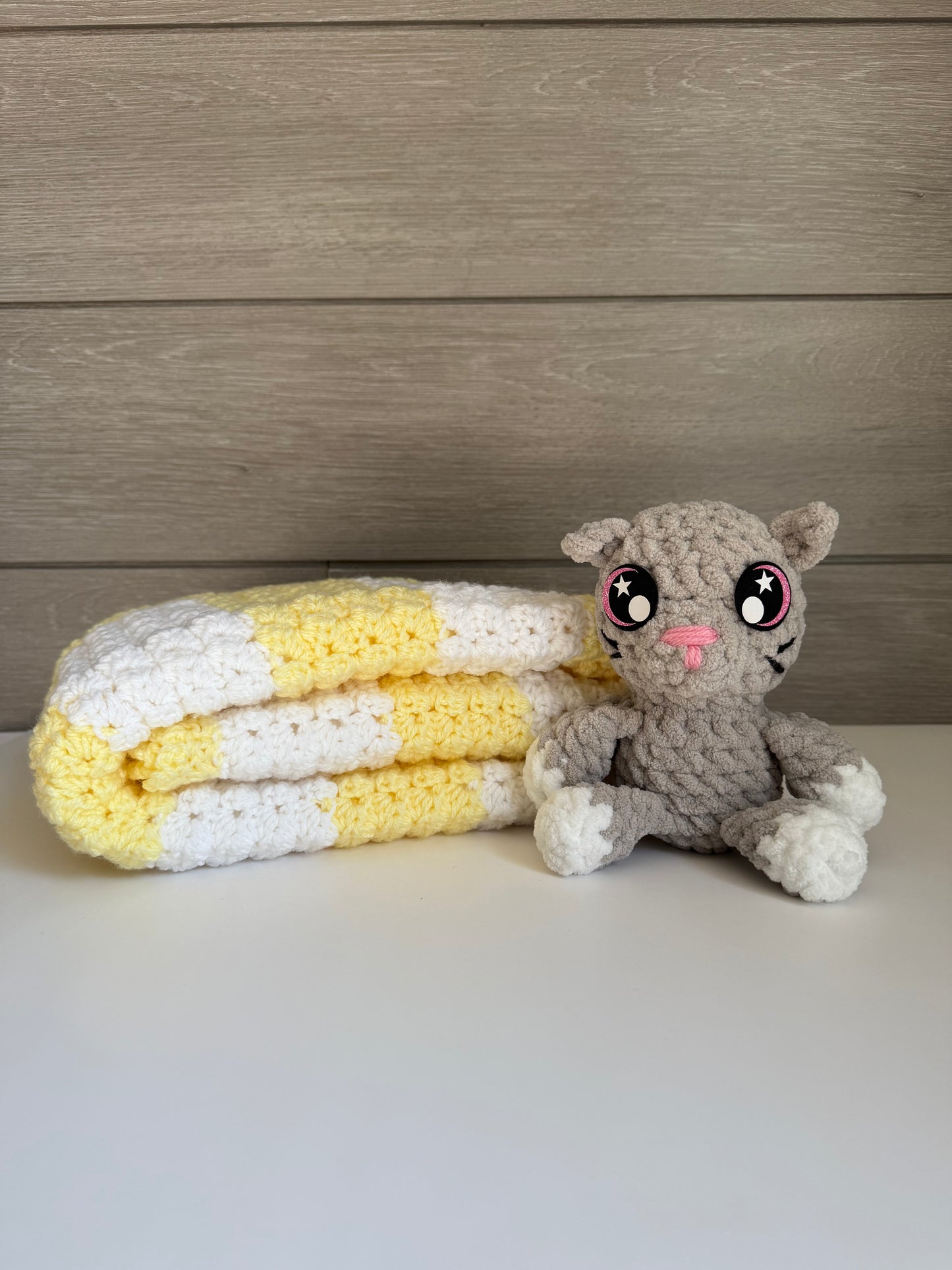 Sweet Dreams Gift Set - Yellow Blanket with Gray Kitten