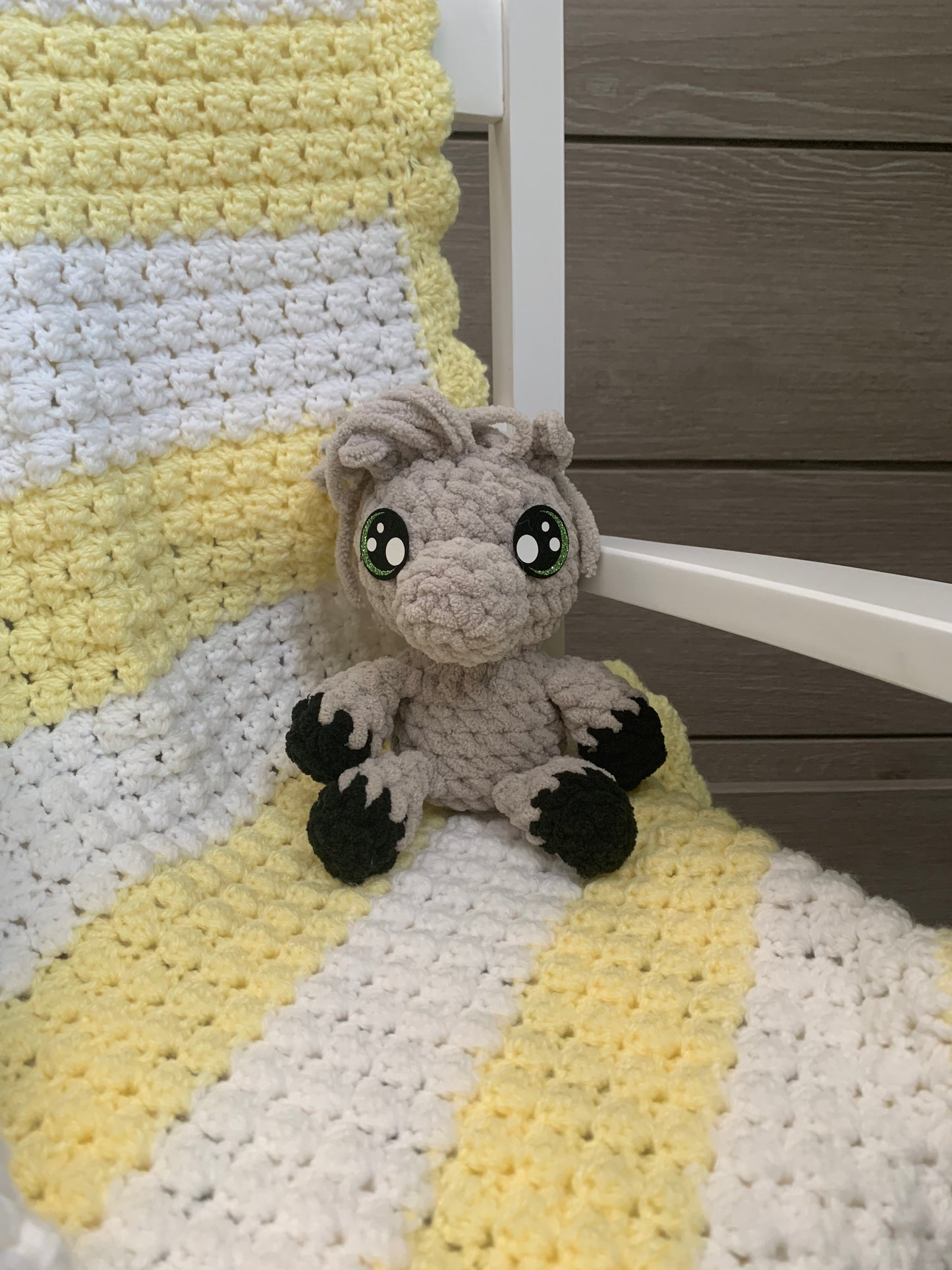 Sweet Dreams Gift Set - Yellow Blanket with Gray Horse